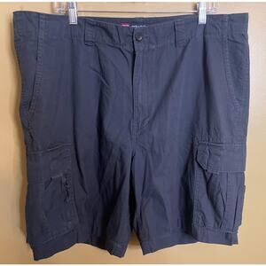 Chaps Men's Gray Cargo Shorts‎ Size 40